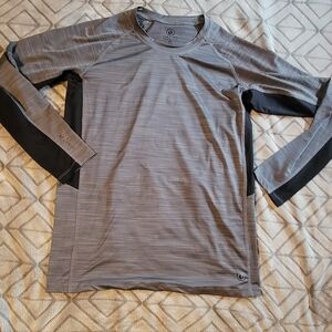Hang 10 Size M Mens Long Sleeve Shirt Rash Guard UPF 50+ Zip Pocket In Back Gray